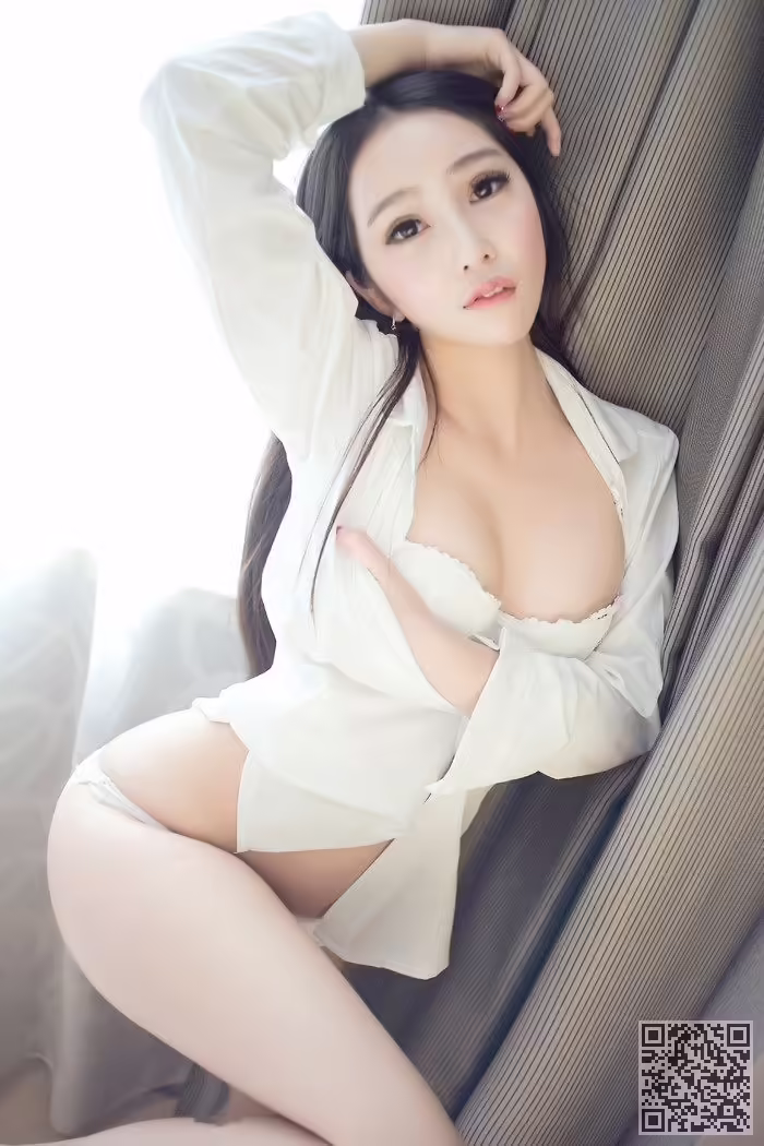 大胸妹、艾弥、丰乳肥臀