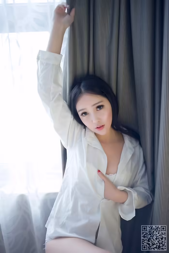 大胸妹、艾弥、丰乳肥臀