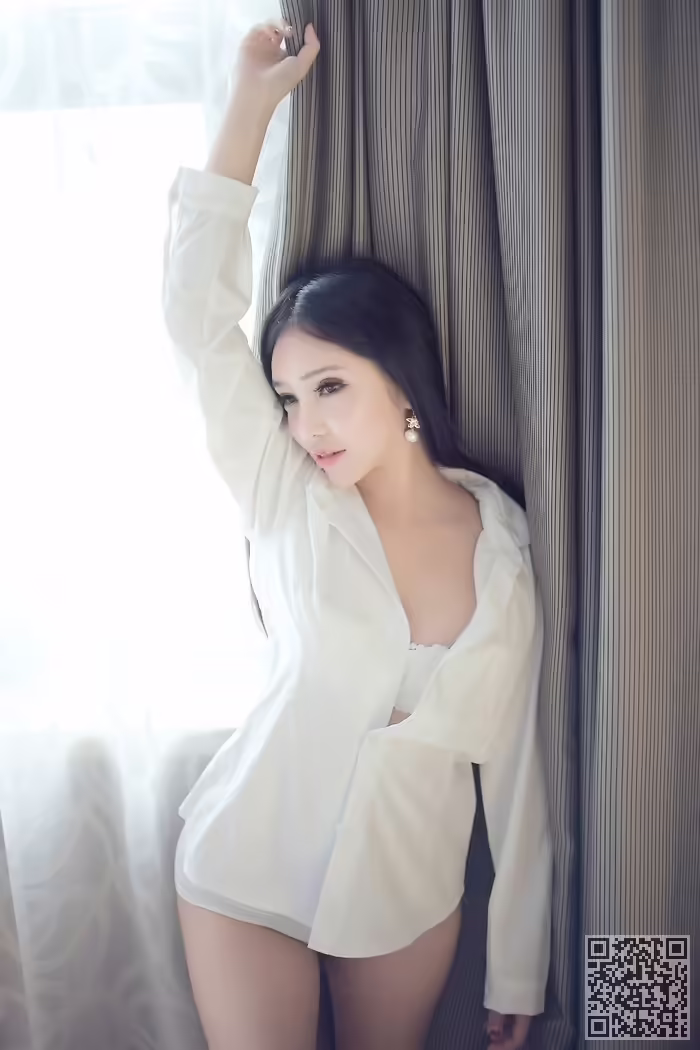 大胸妹、艾弥、丰乳肥臀