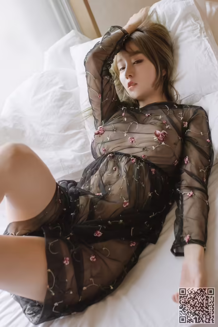 性感、王雨纯、透视