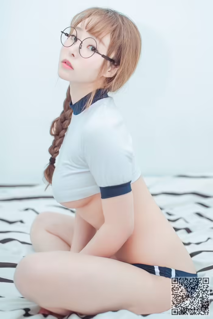童颜巨乳、柳侑绮、性感
