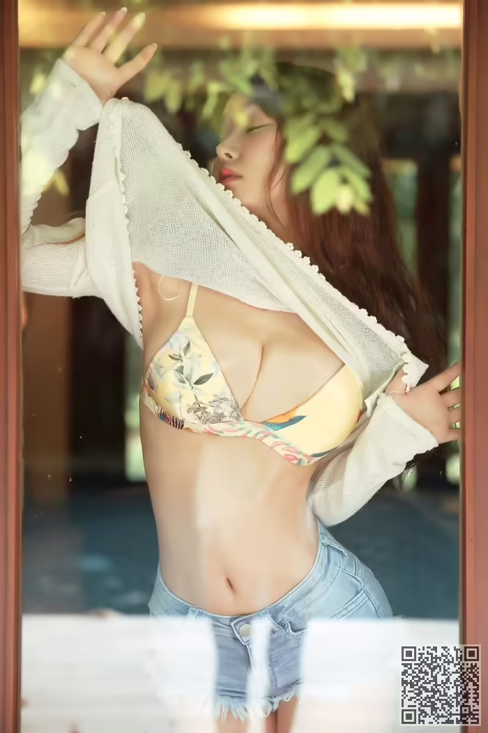 童颜巨乳、柳侑绮、大尺度