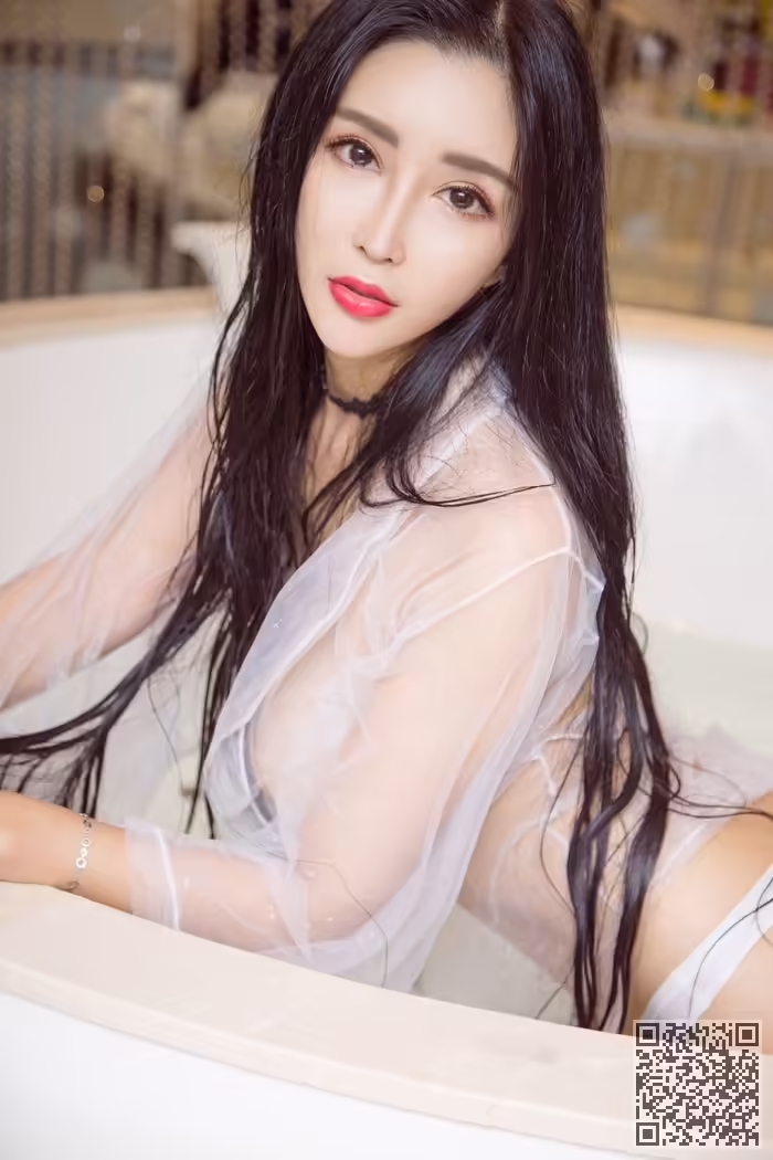 少妇、艾霓莎、湿身