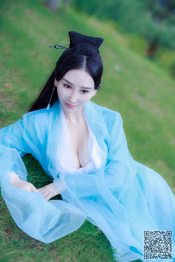 女王、邹晶晶、真空