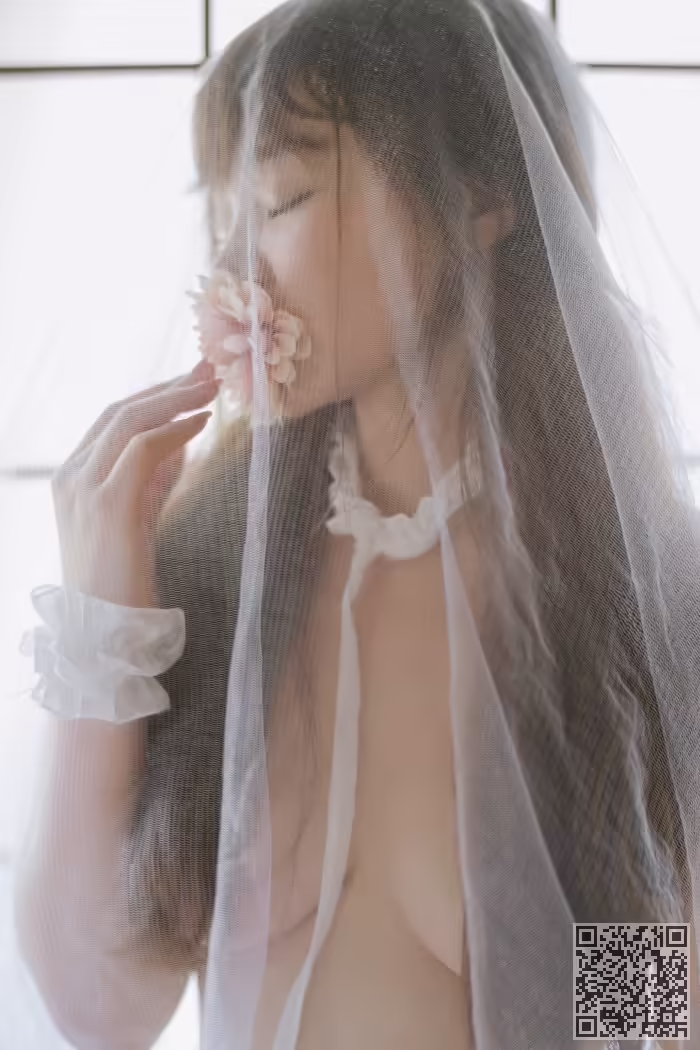 童颜、巨乳、柳侑绮