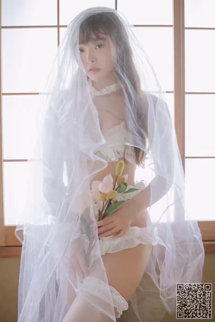 童颜、巨乳、柳侑绮