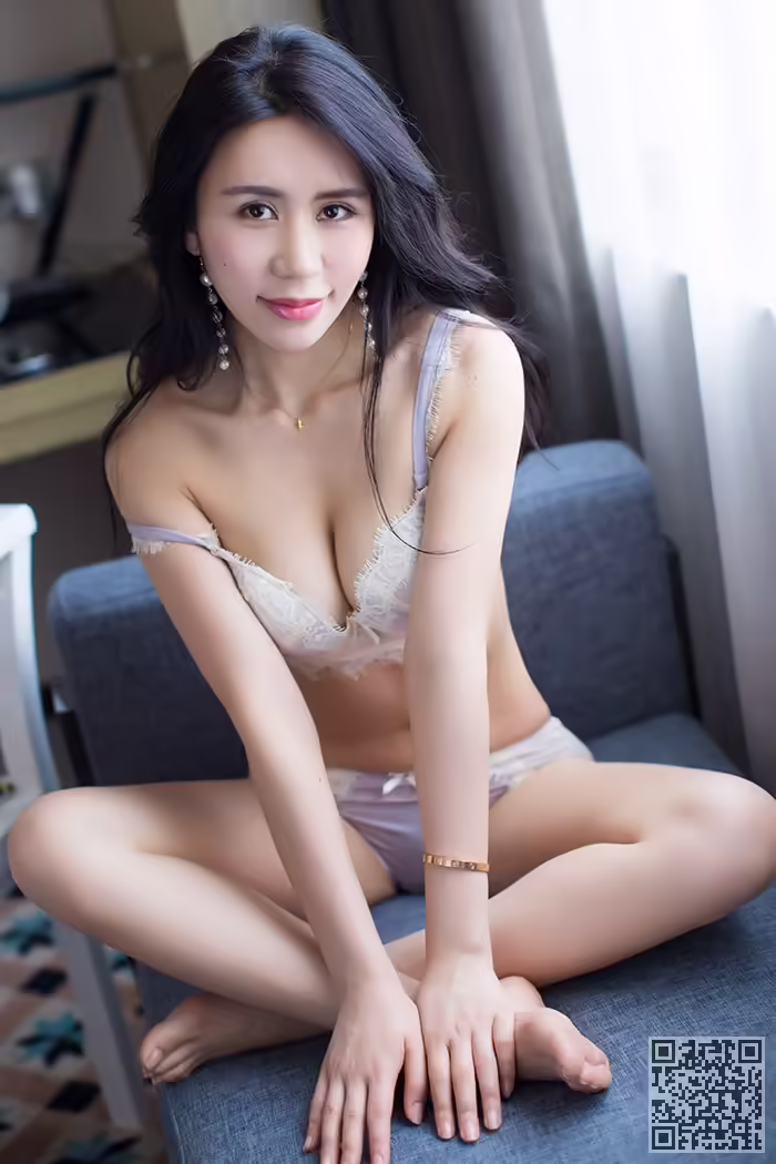 美女、紫棋、丝袜、美腿