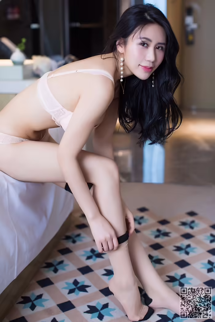 美女、紫棋、丝袜、美腿