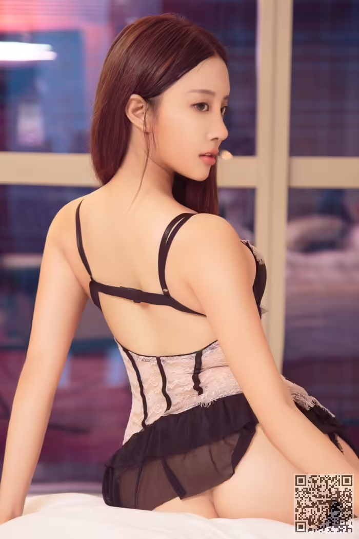 巨乳、尤物、筱慧、前凸后翘
