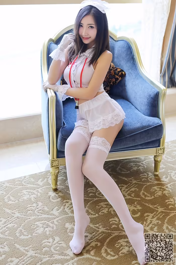 尤美、制服诱惑、欲火焚身