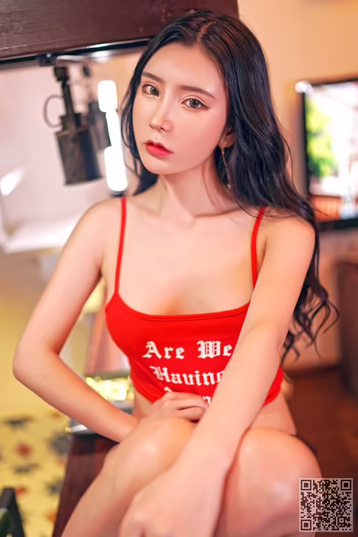 美女、周于希、酥胸