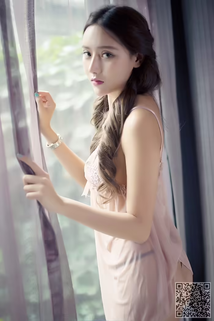 嫩模、阿童木、蕾丝、湿身