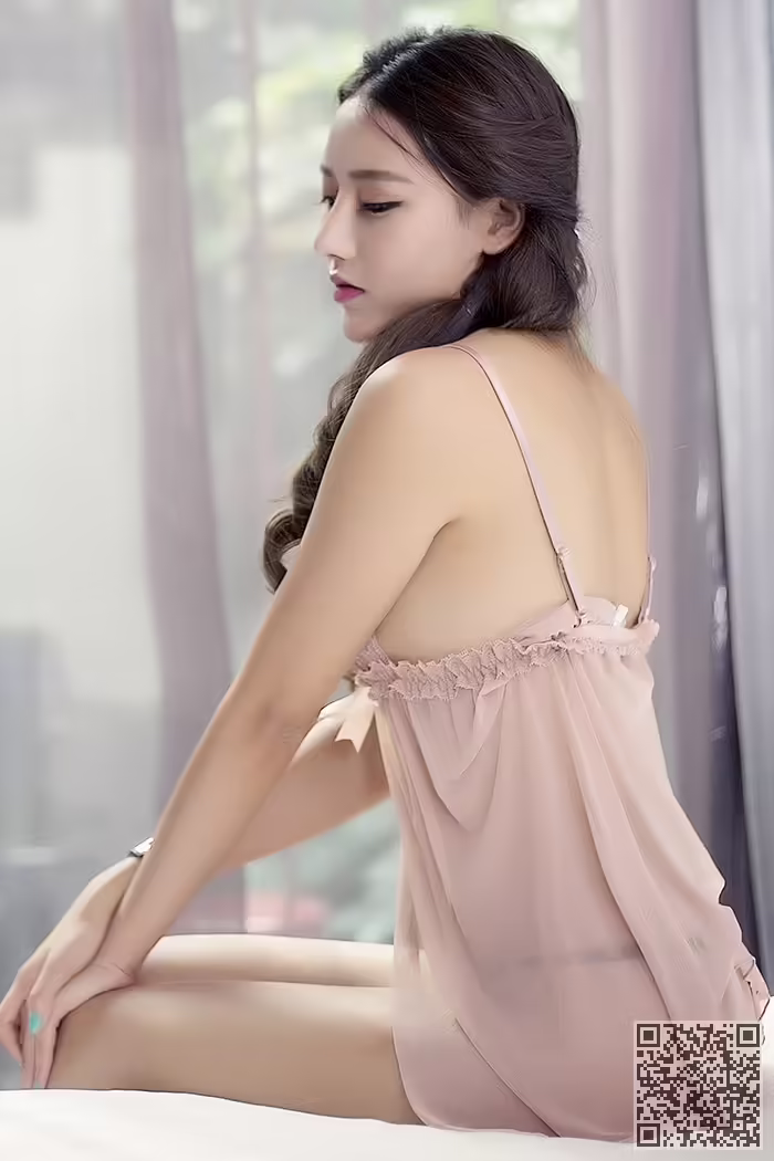 嫩模、阿童木、蕾丝、湿身