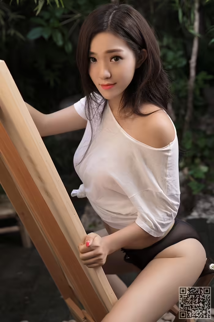 寂寞少妇、前凸后翘