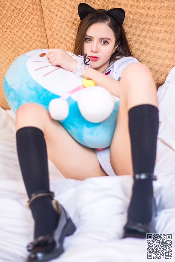 学妹、全裸、美体