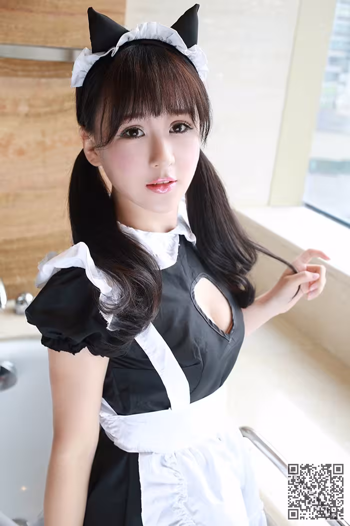 娇媚女仆唐雨辰制服诱惑美乳抢镜