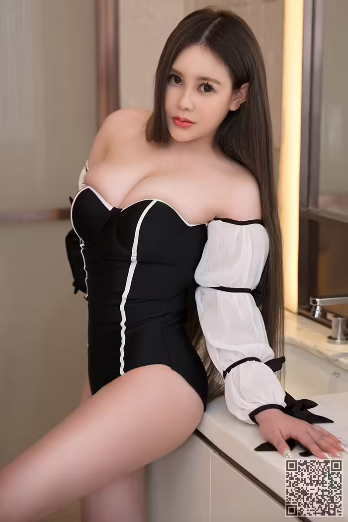 巨乳、嫩模、倪诗茵