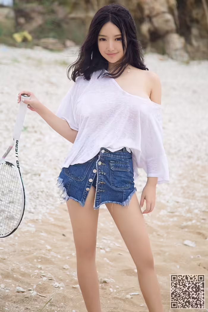 尤物、撩衣、露乳