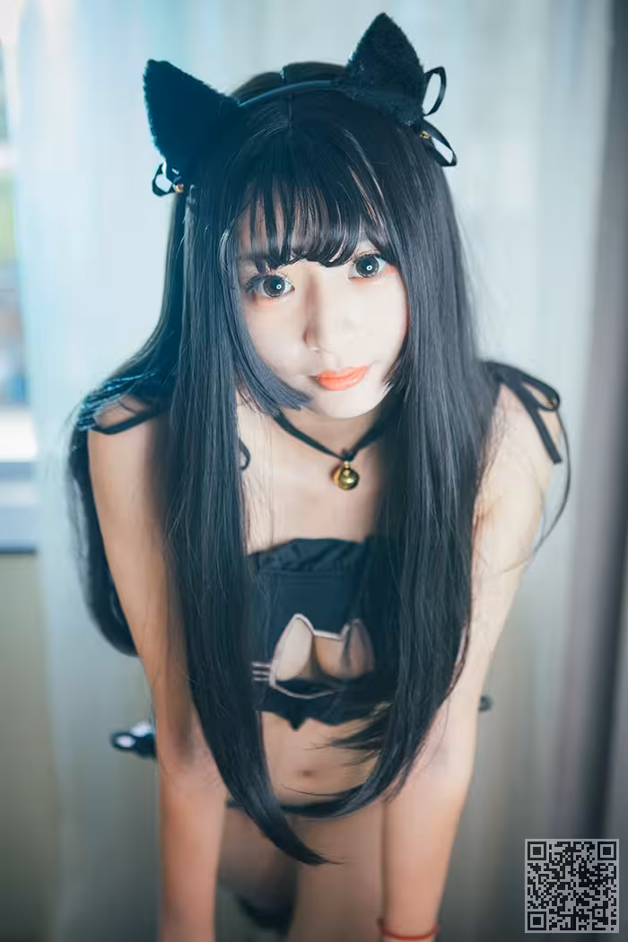猫耳美眉童颜巨乳黑丝美腿诱惑足