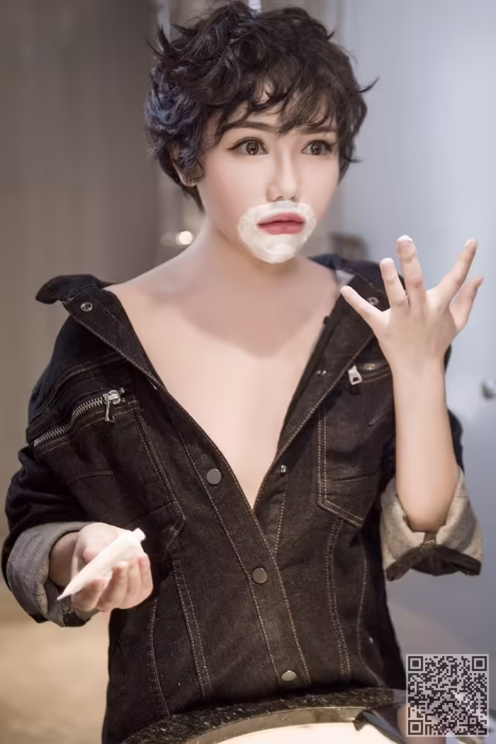 丝袜、少妇、全裸、美乳