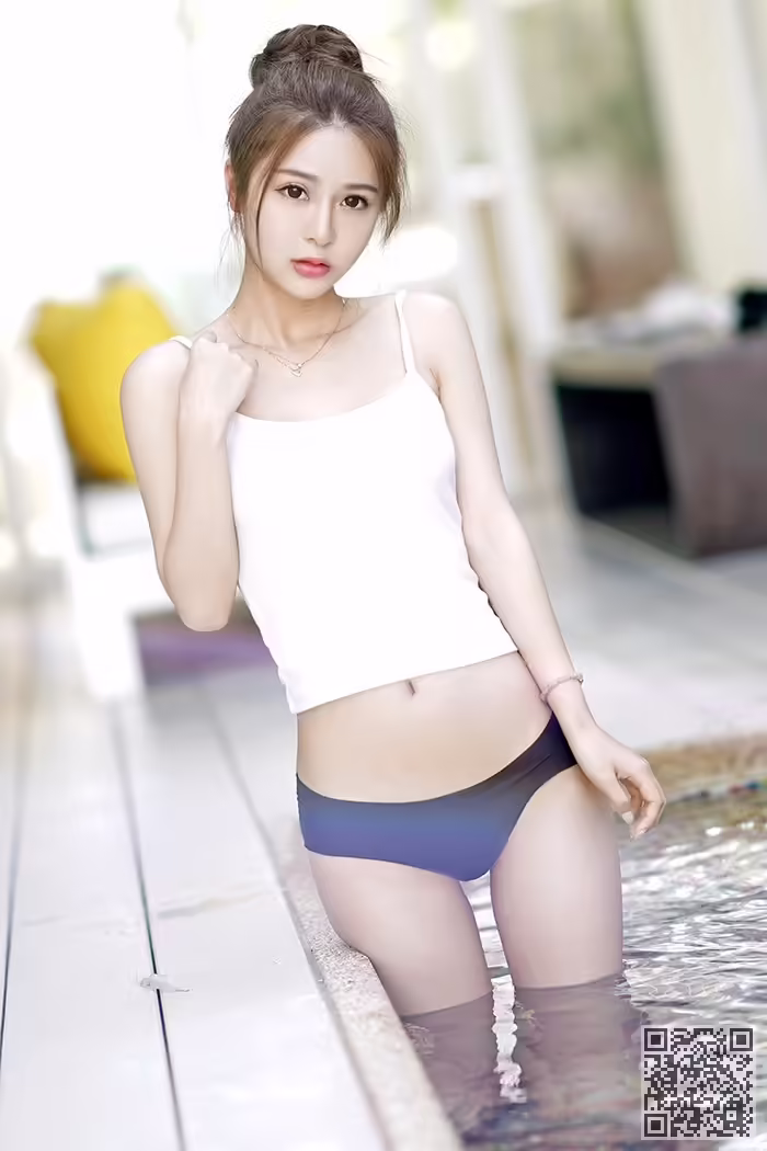 邻家女孩、张静燕、湿身