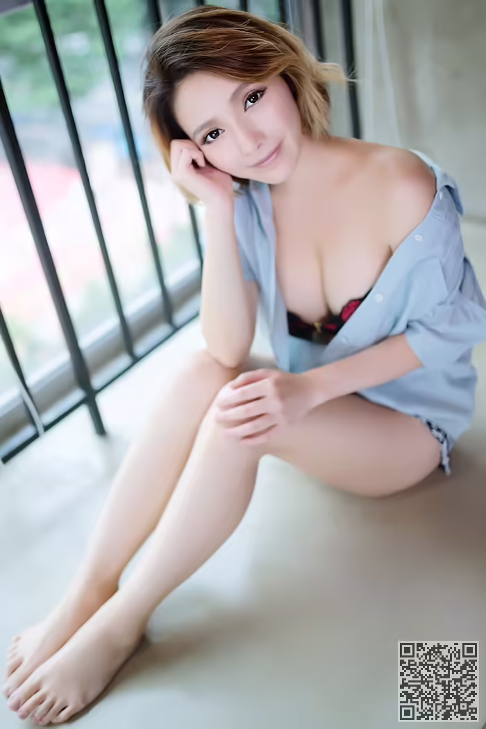 老湿、豪乳、翘臀