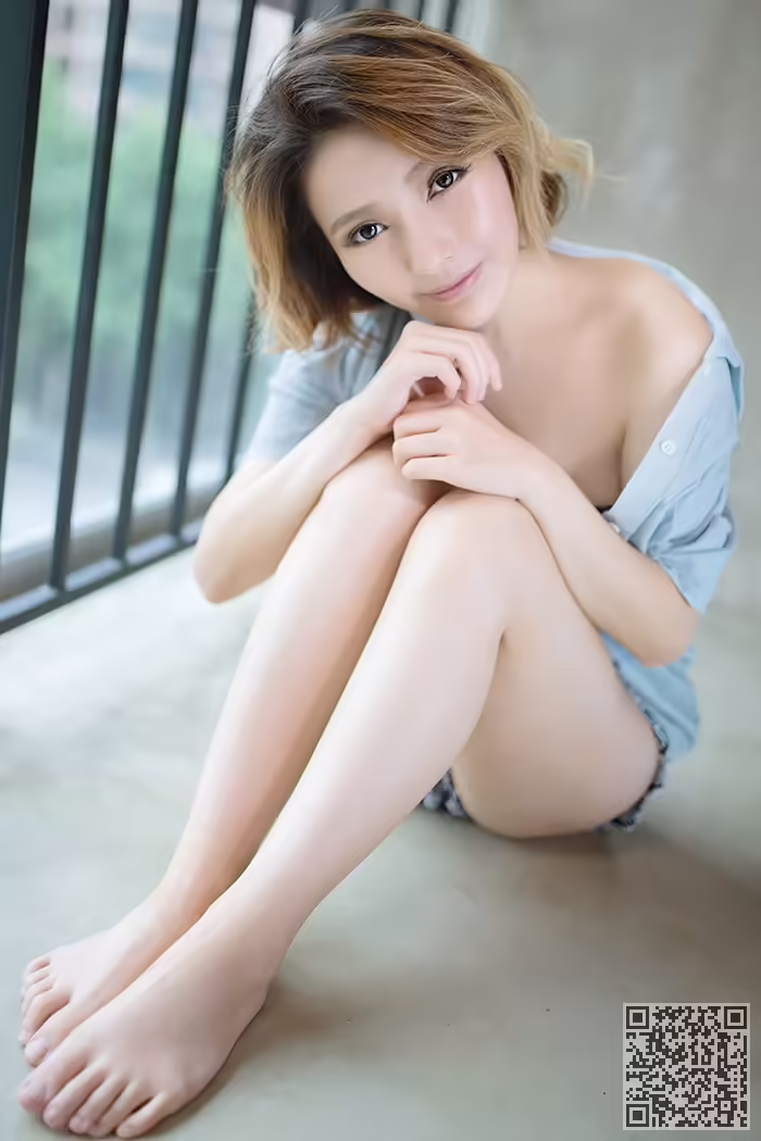 老湿、豪乳、翘臀