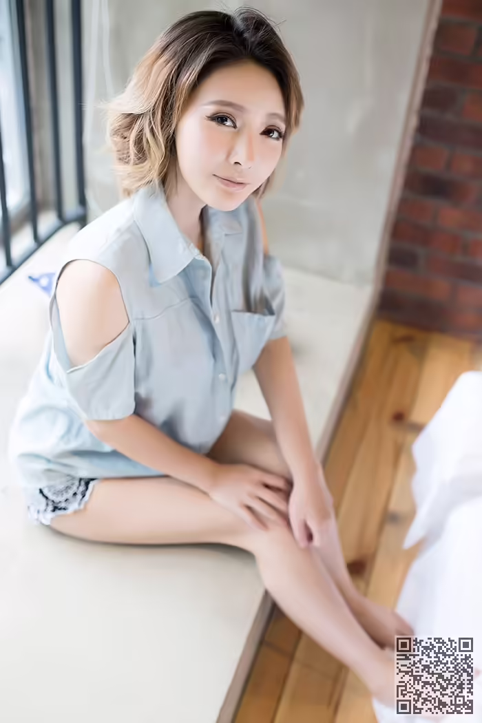 老湿、豪乳、翘臀