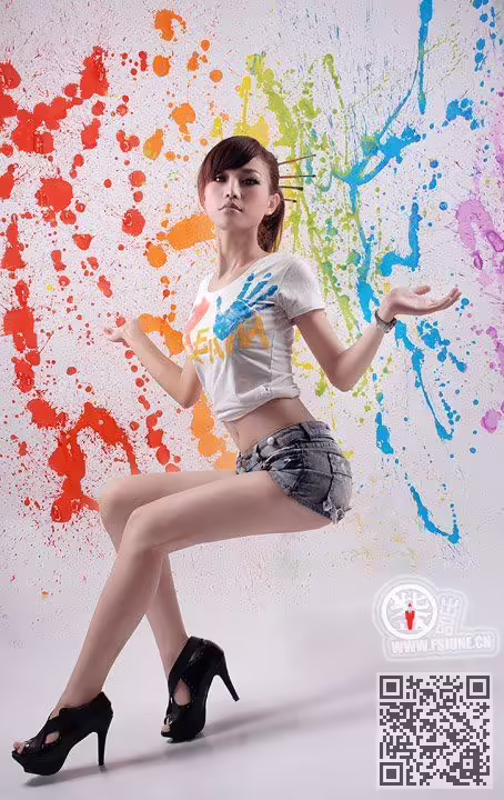 美丽性感的画家美、美女