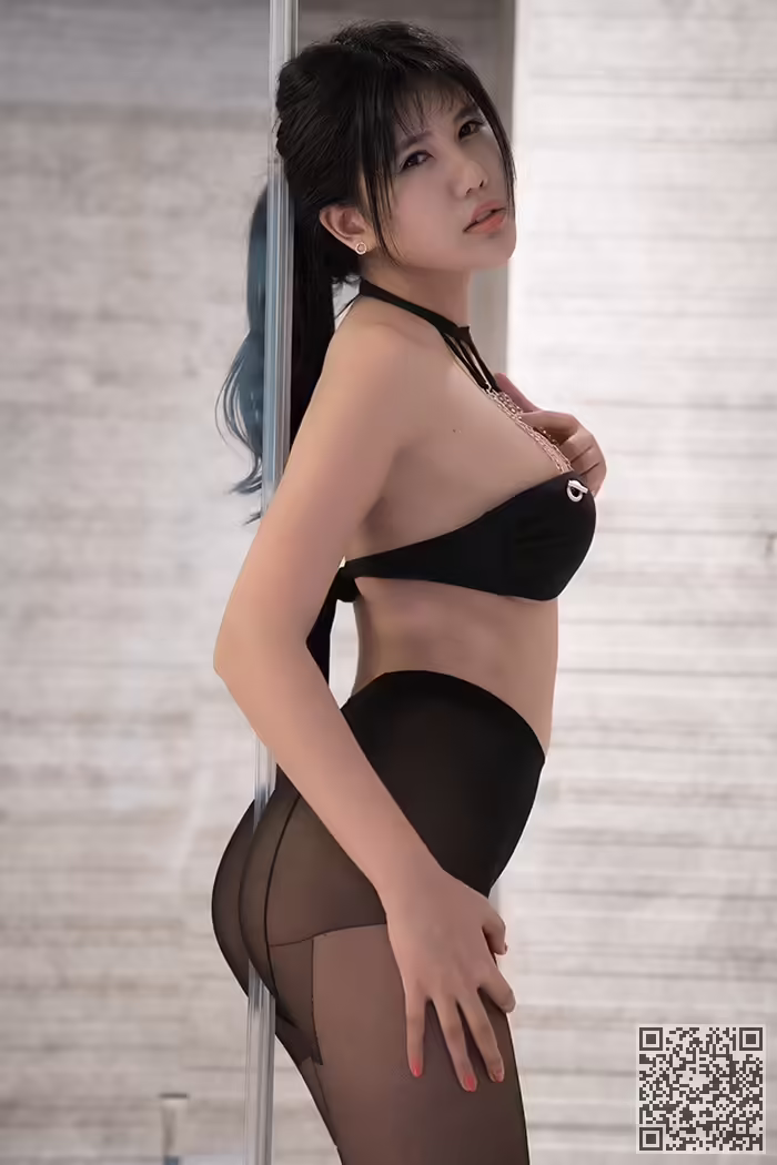 嫩模、安沛蕾、美腿、丰臀