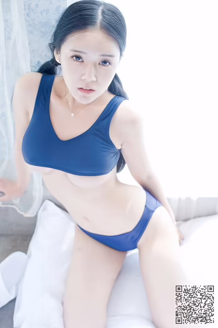 童颜巨乳、蕾丝、连体衣