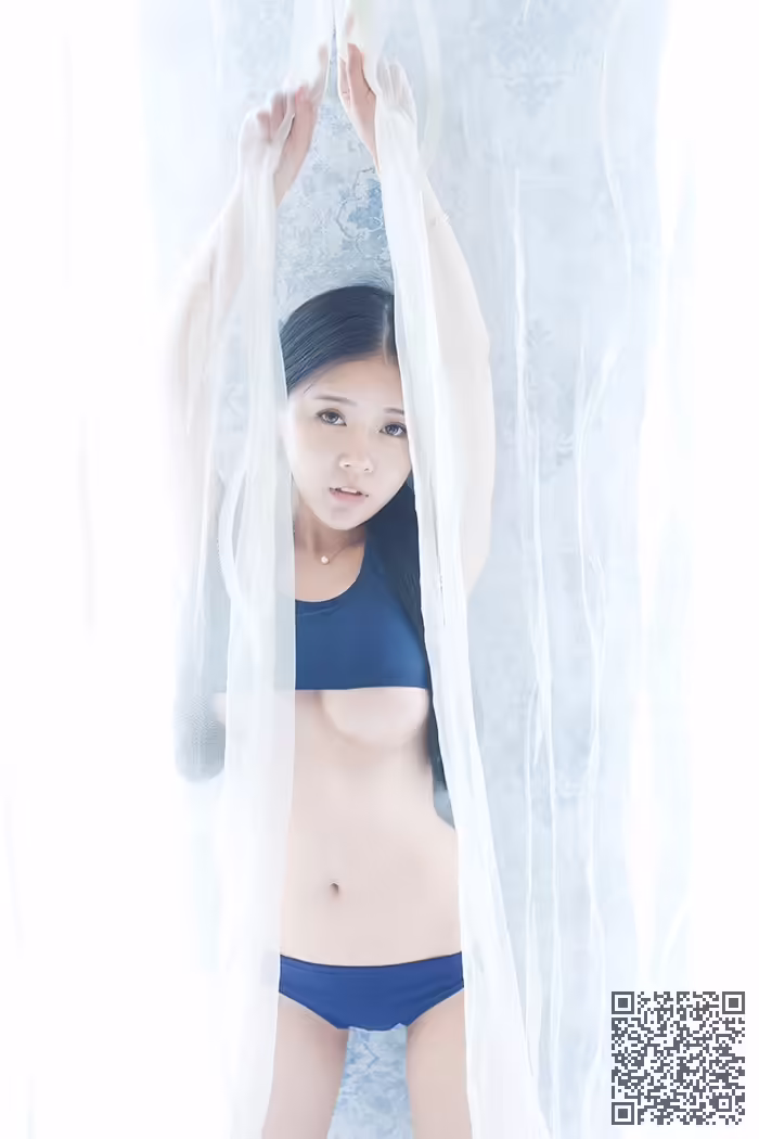 童颜巨乳、蕾丝、连体衣