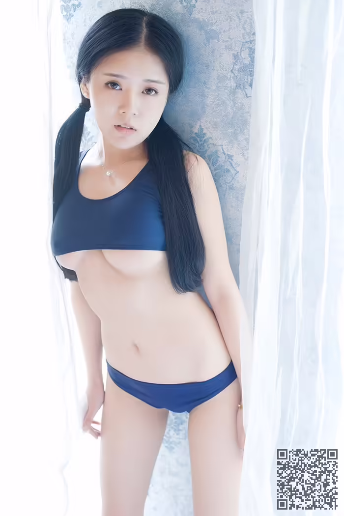 童颜巨乳、蕾丝、连体衣