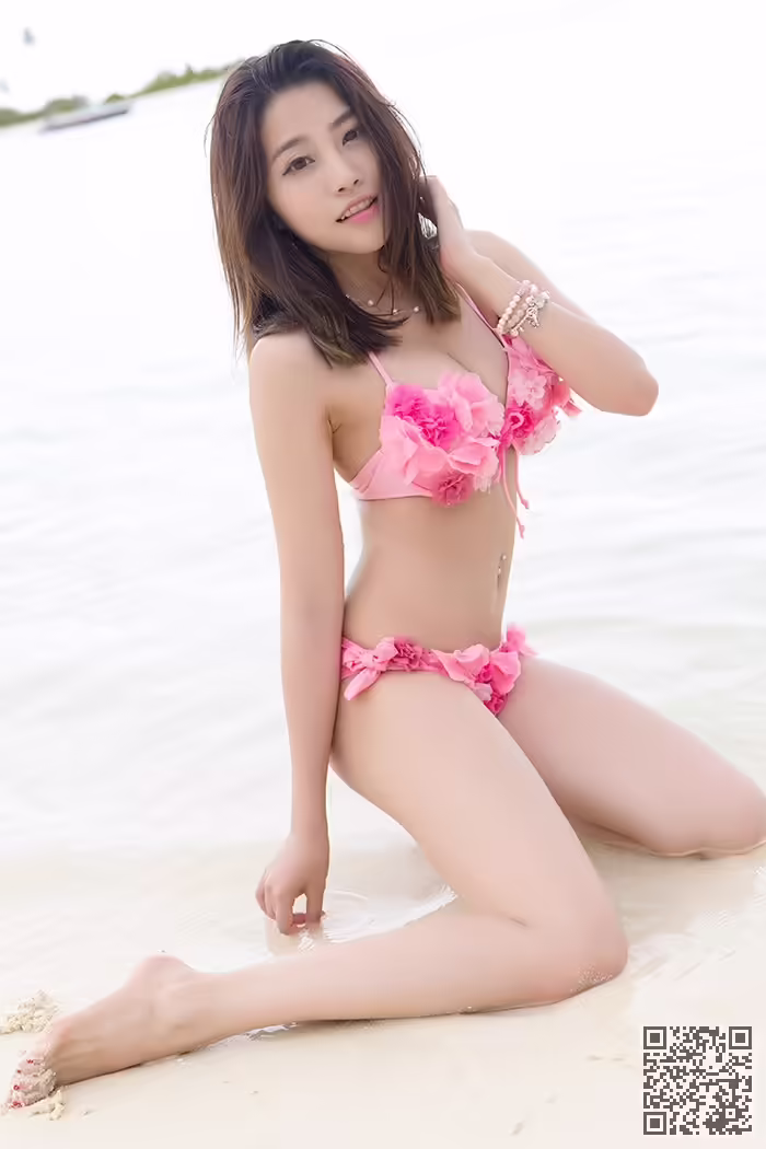 美女、许诺、比基尼