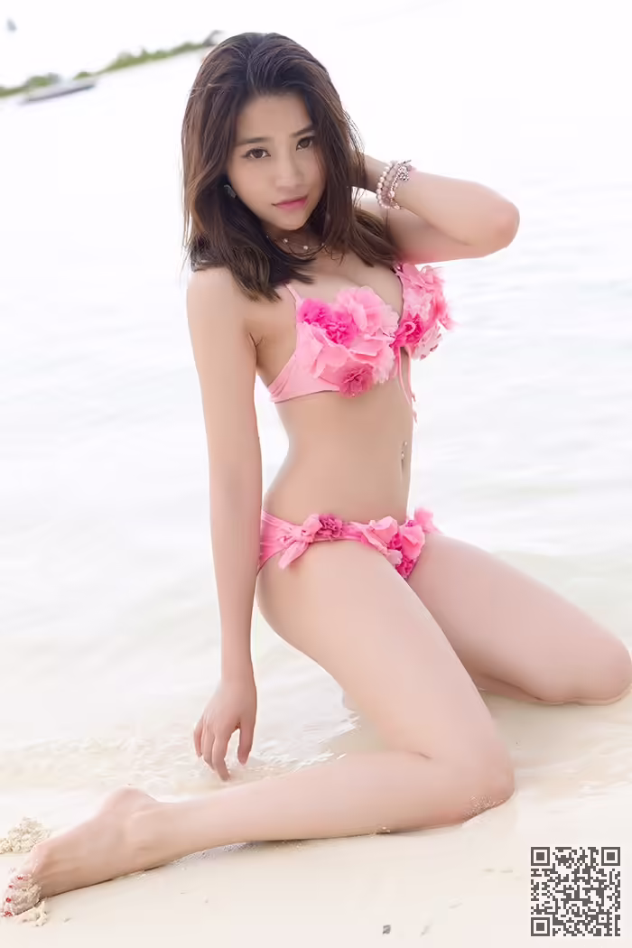 美女、许诺、比基尼