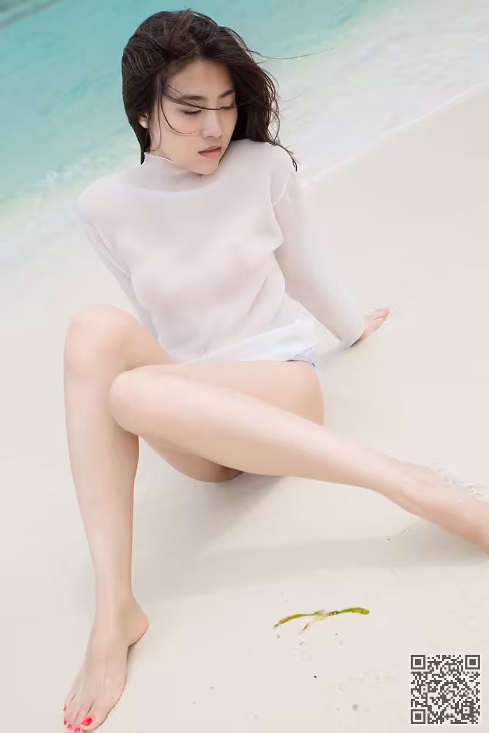 美女、许诺、比基尼