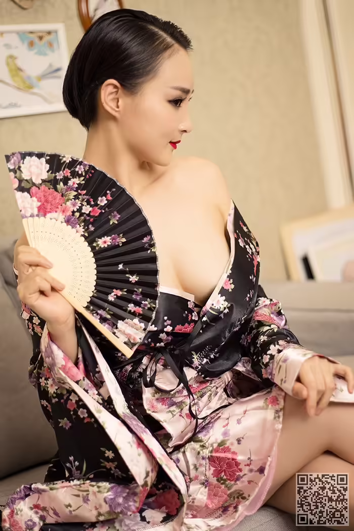 黑丝、周夕、翘臀、酥胸