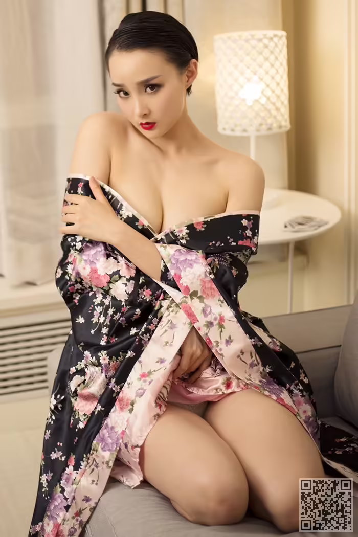 黑丝、周夕、翘臀、酥胸