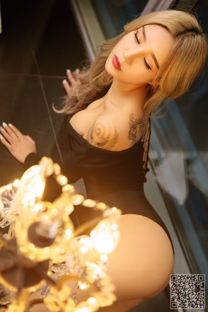 爆乳、尤物、美艳