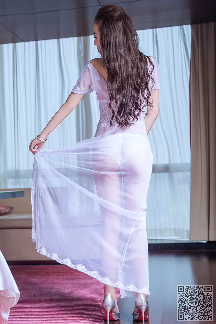 少妇、美纳子、豪乳、翘臀