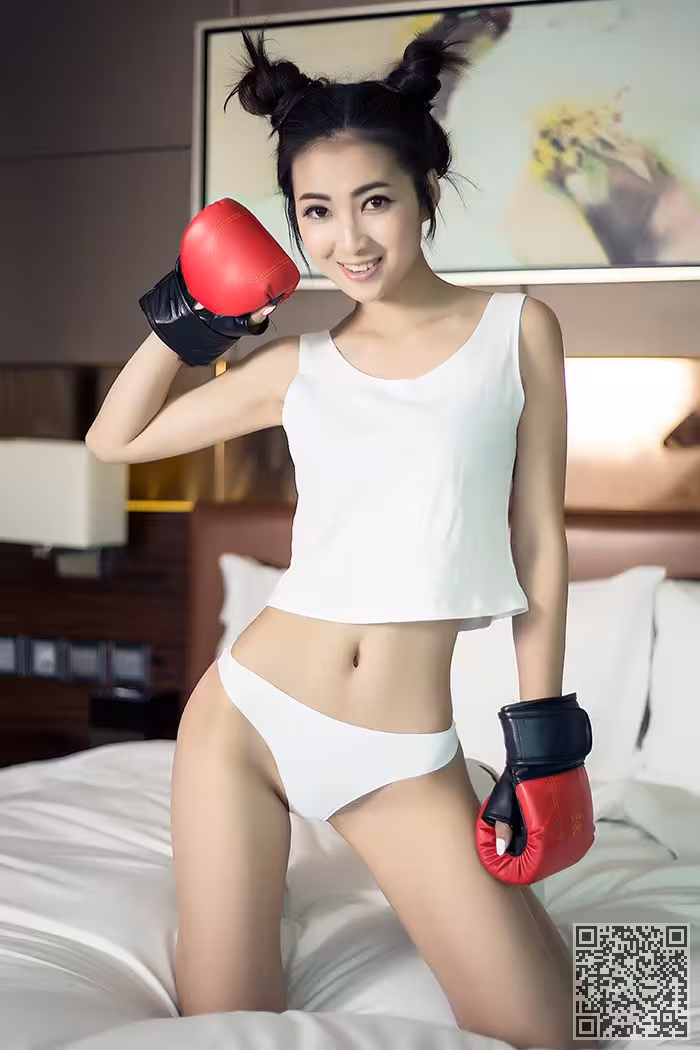 秘书、黑丝、美腿、制服诱惑