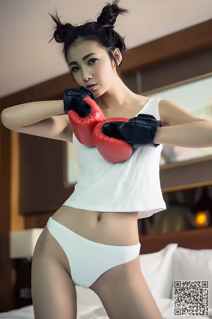 秘书、黑丝、美腿、制服诱惑