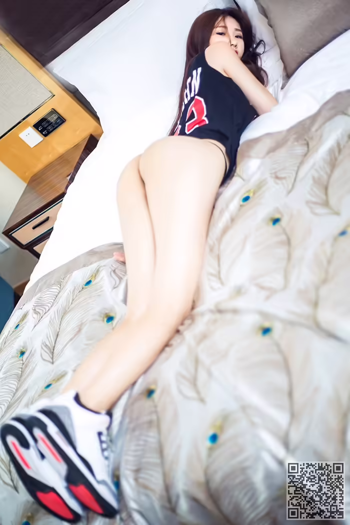 运动宝贝、子珂、脱衣、露乳