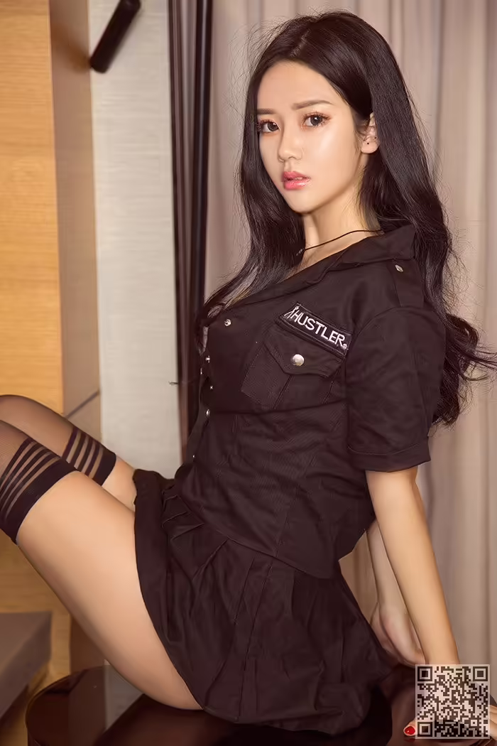 性感、凌希儿、酥胸、翘臀