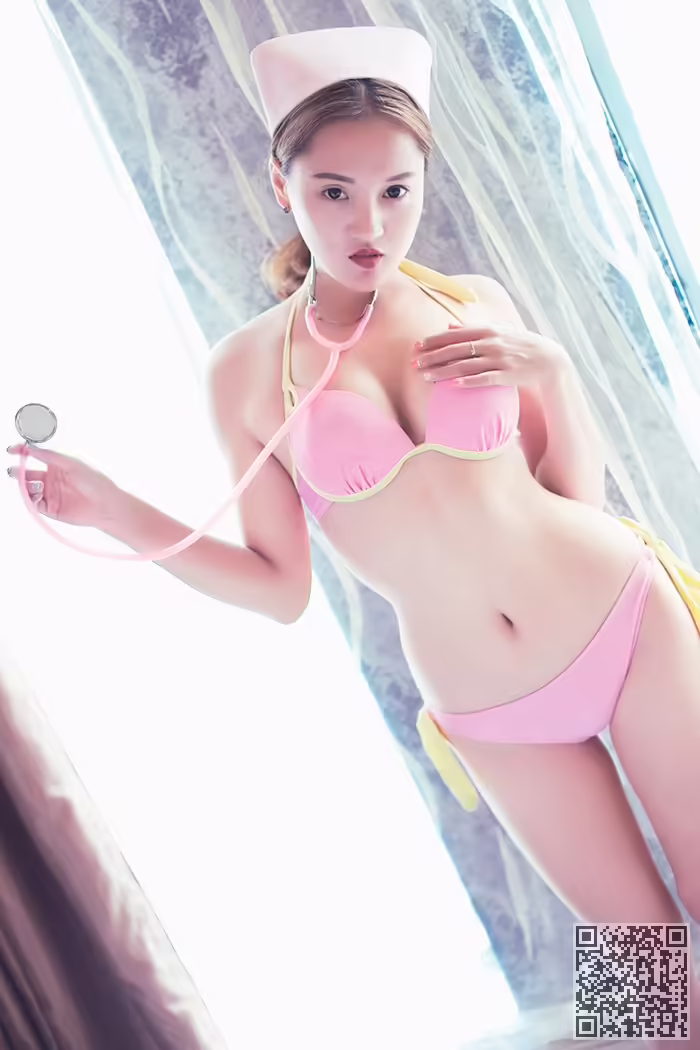 丰满、护士、酥胸、性感、翘臀