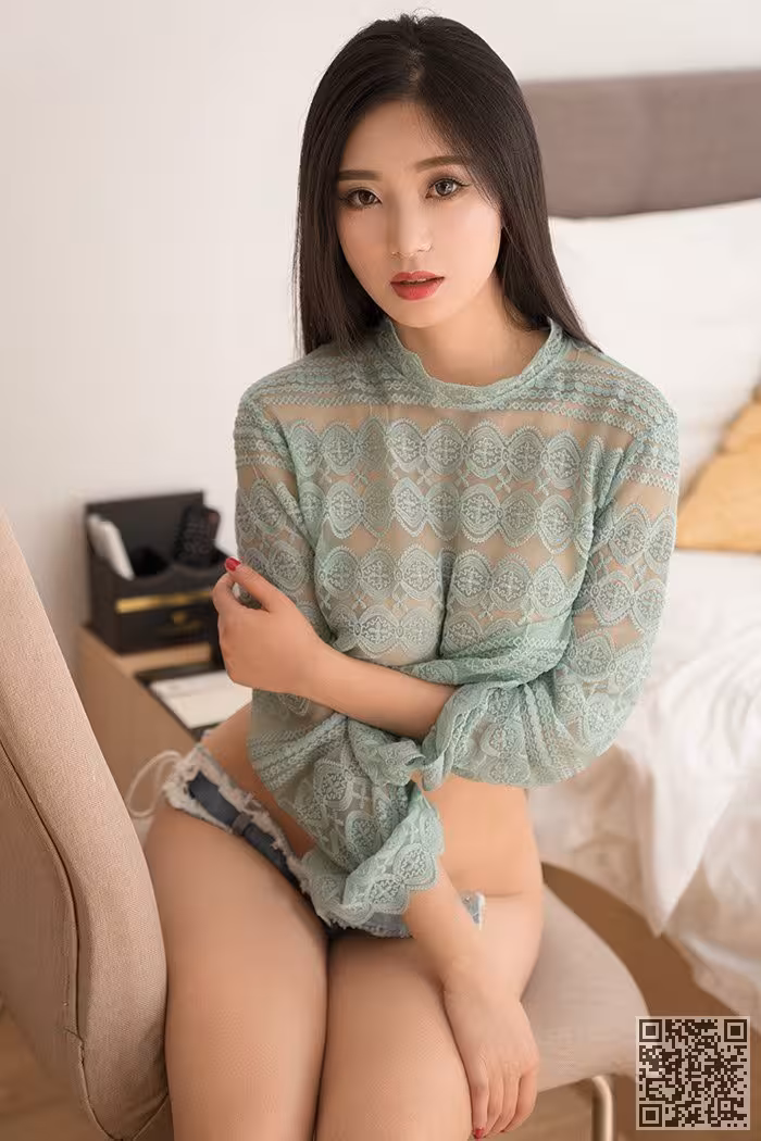 气质美女宋KiKi透视内衣亦柔亦媚