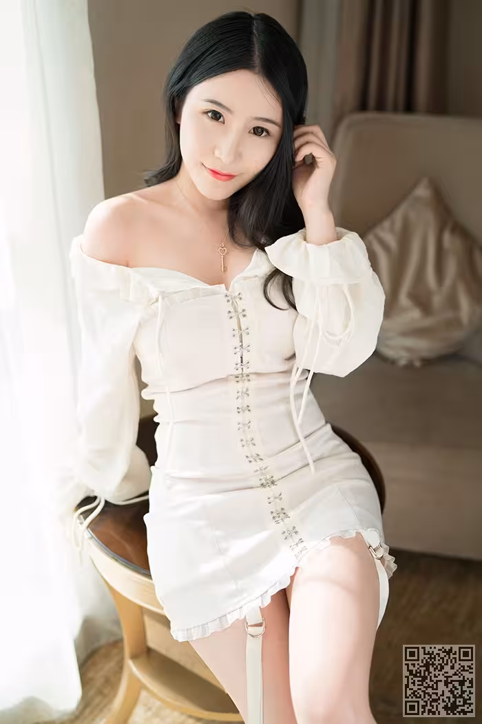 丽质佳人谢芷馨饱满酥胸诱人至深