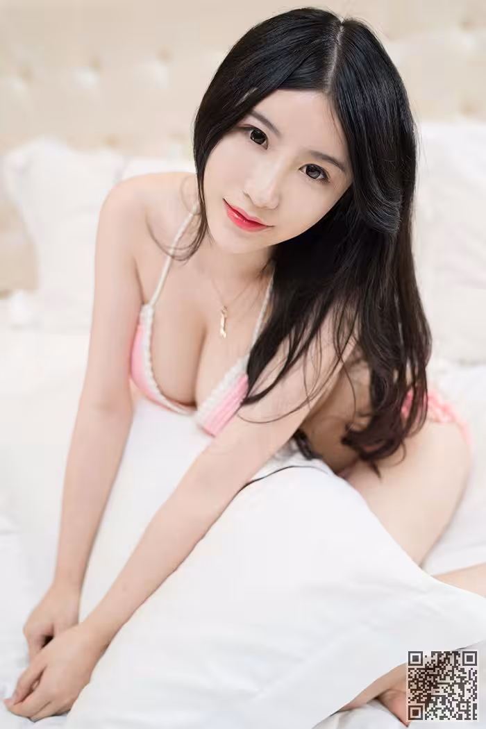 丽质佳人谢芷馨饱满酥胸诱人至深