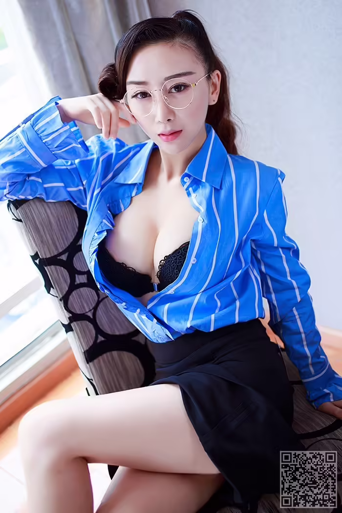 女教师、邹晶晶、春光无限