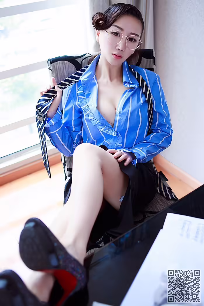 女教师、邹晶晶、春光无限